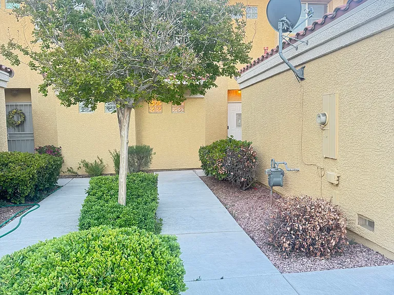 3538 Casa Real Way — Photo 5