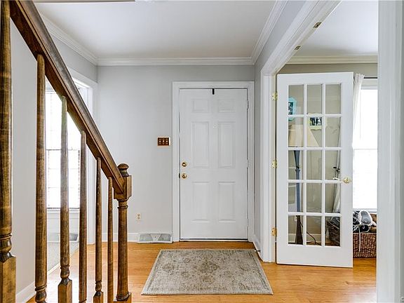 5th image of 11801 Pleasanthill Ct