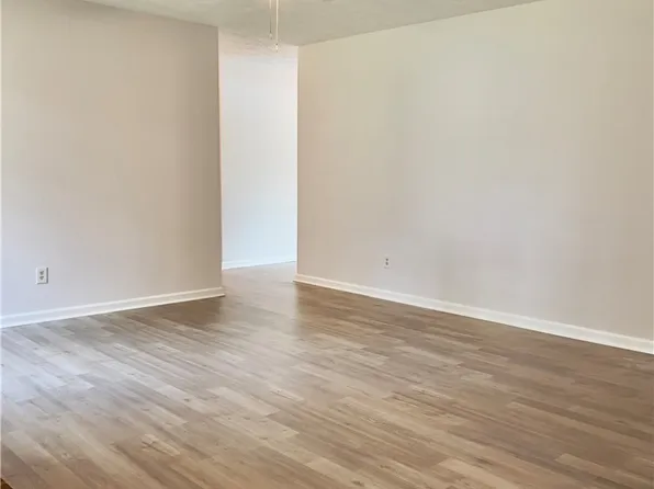 5712 Bibar Rd, Fayetteville, NC 28304