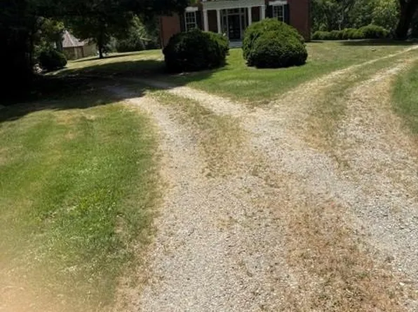 53 Main St W, Yanceyville, NC 27379
