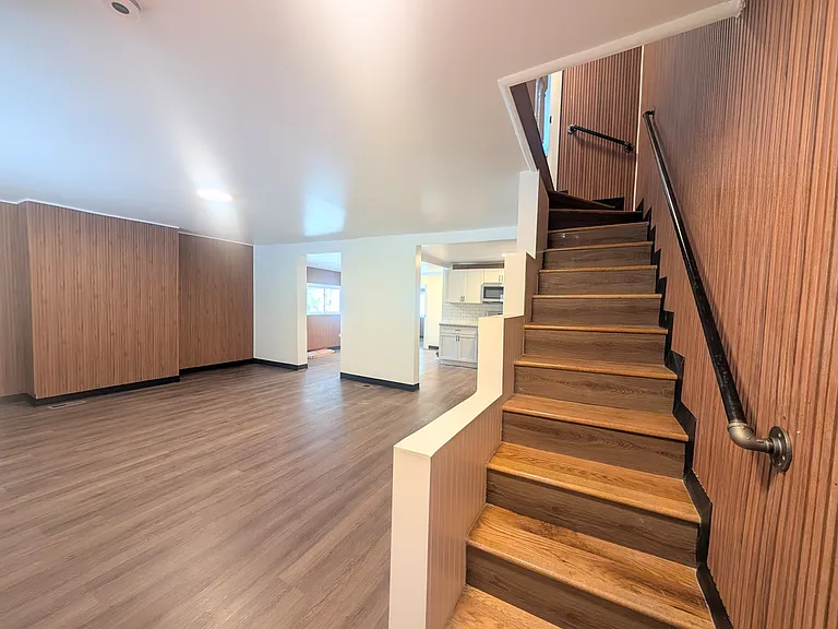 83 Promenade St — Photo 6