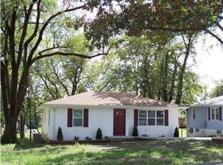 1525 Cherokee St, Leavenworth, KS 66048
