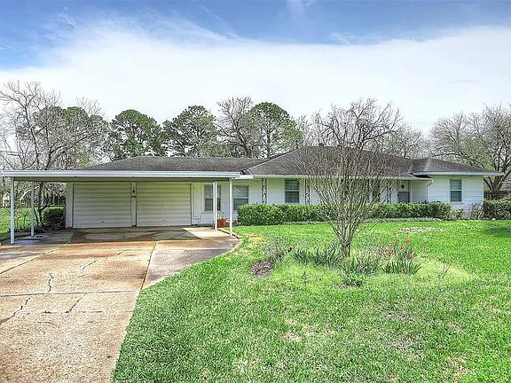 2nd image of 114 Texas Ave
