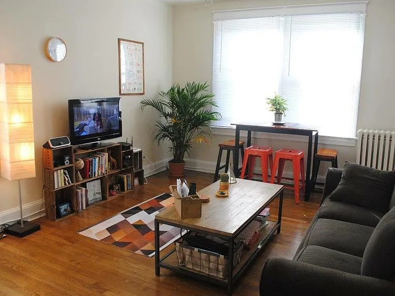 The Devonshire Court South Apartment — Photo 15