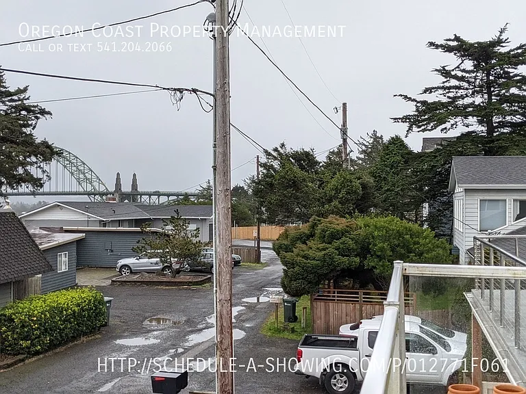 912 SW Bay View Ln — Photo 15