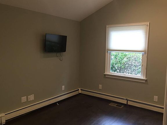2nd image of 19 Bergen Pl