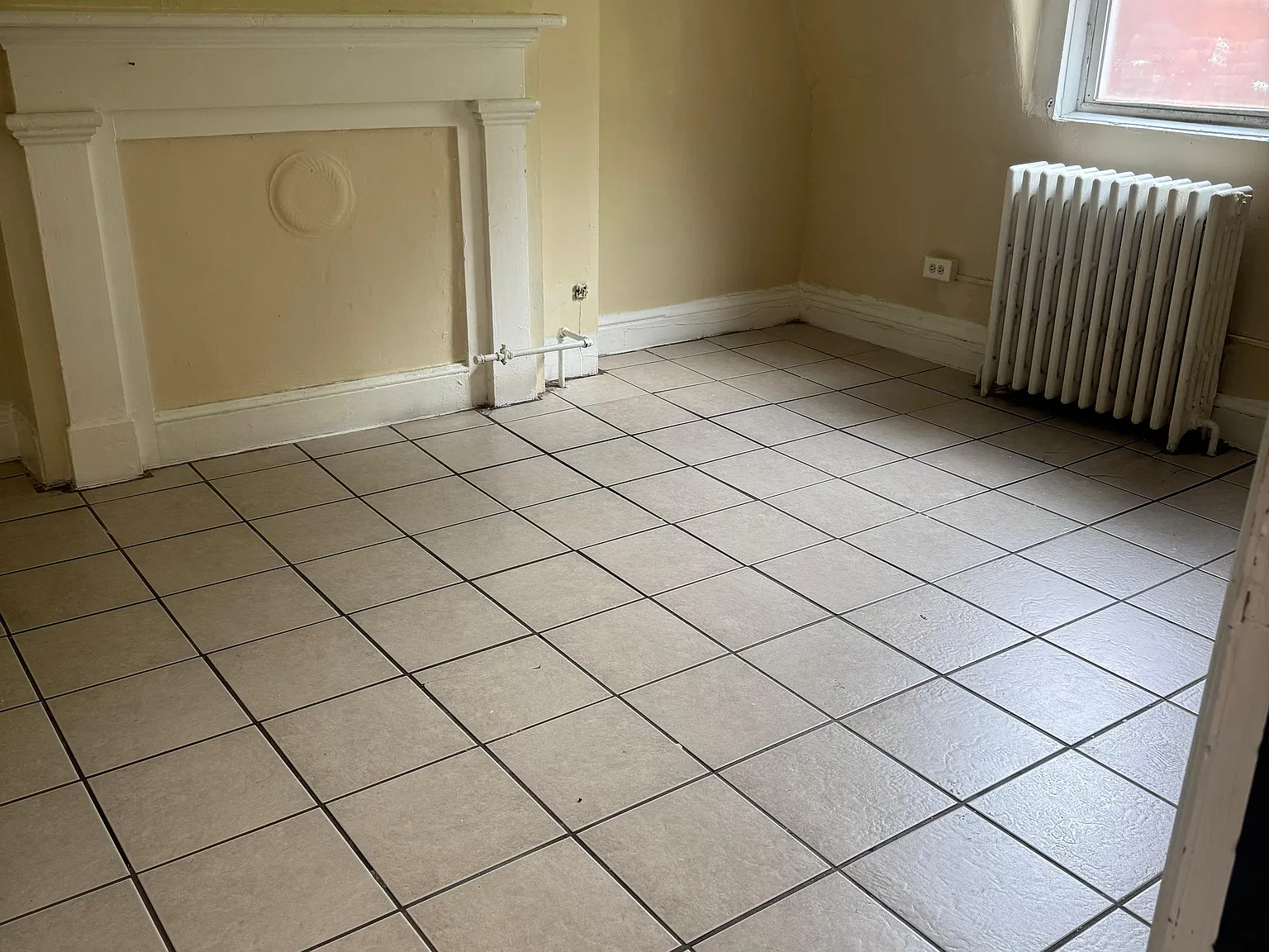 4 bed, 1870 sqft, $2,200 — Photo 4