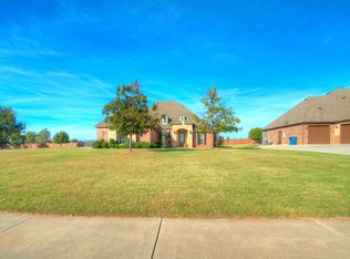 2285 Ridgeway Dr, Newcastle, OK 73065