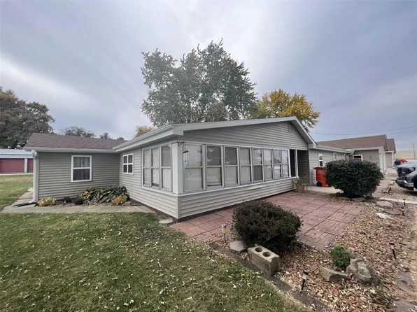 2305 W Fillmore St, Vandalia, IL 62471