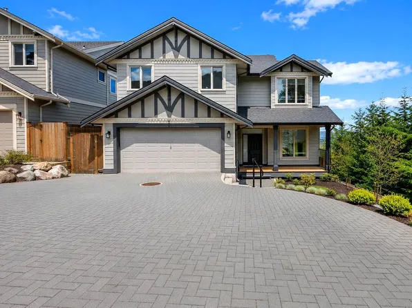 638 Austin Ave, Coquitlam, BC V3K 3N1