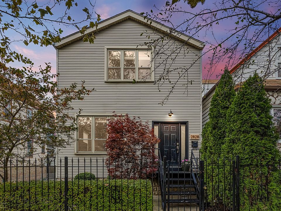 1st image of 2828 N Maplewood Ave