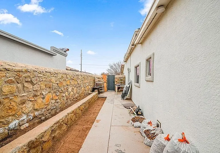 14308 Desert Orchid Dr — Photo 17