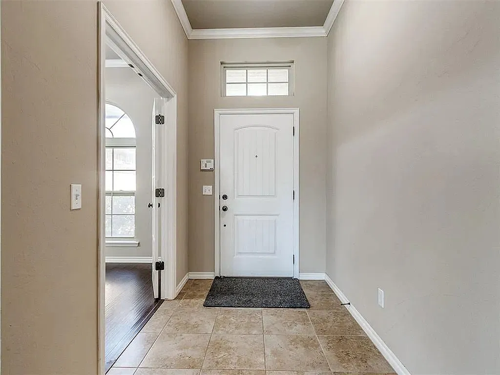 3 bed, 1707 sqft, $1,750 — Photo 4