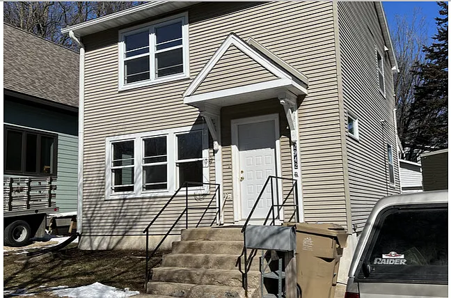 2942 Stevens St — Photo 3
