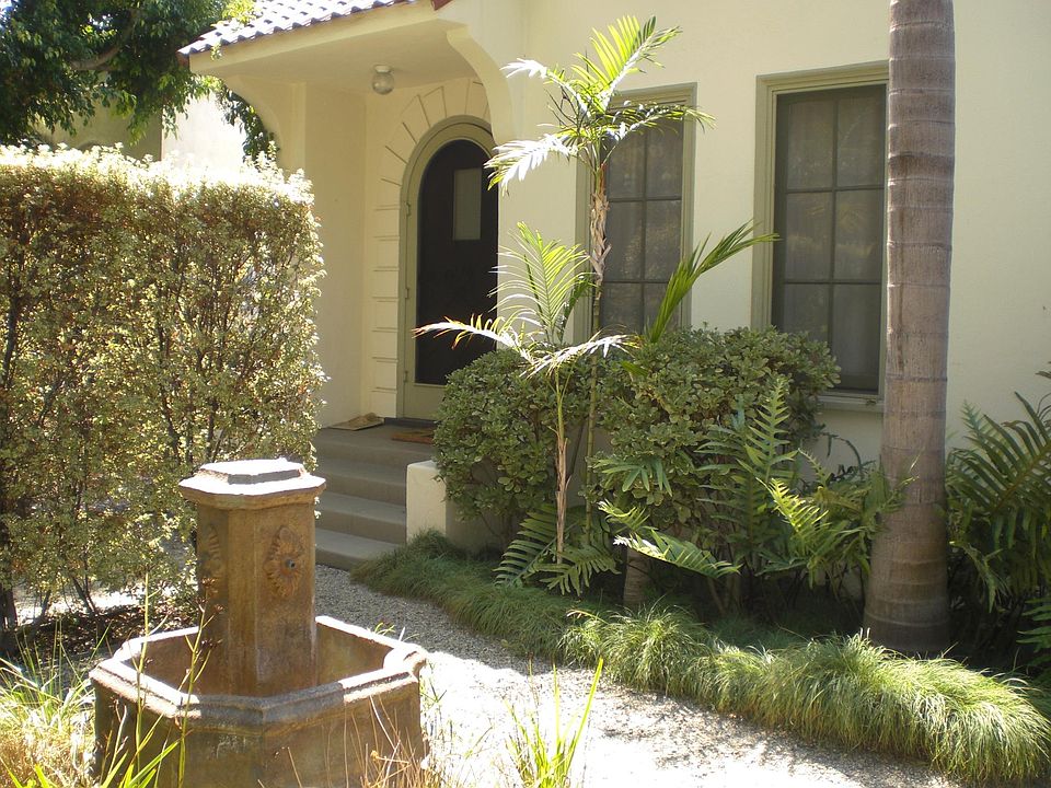 Front of duplex & fountain