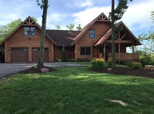 400 Summit Woods Rd #L177, Moscow, PA 18444