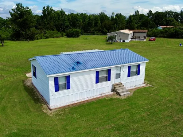 163 Maple Ridge Dr, Ray City, GA 31645