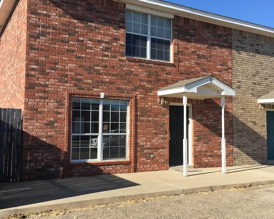 1st image of 900 29th St APT D