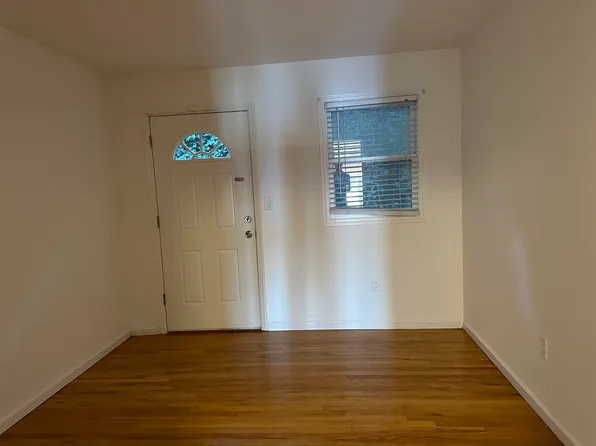 8911 Riverside Place image 8 of 18