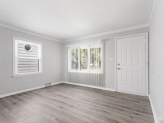 5th image of 8508 Sherman Ave