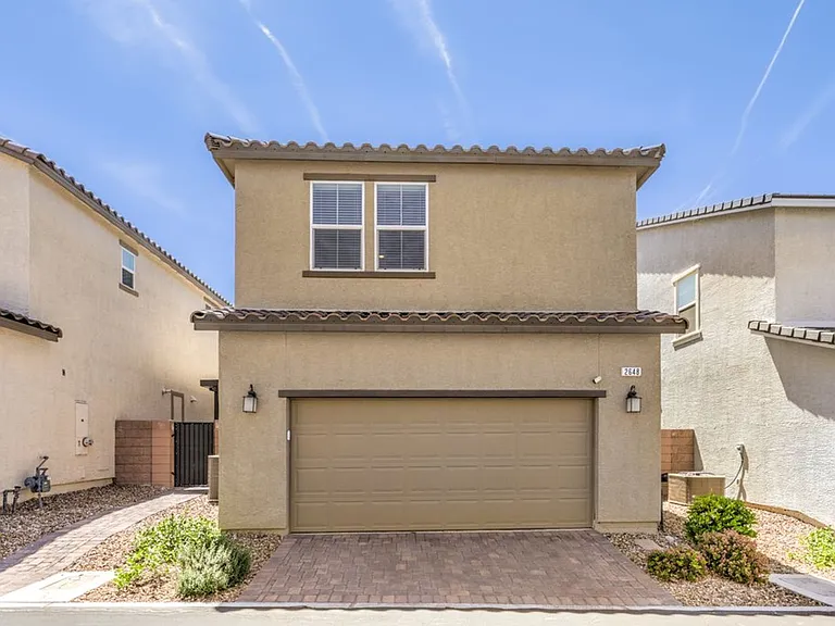 2648 Montesilvano Pl — Photo 43
