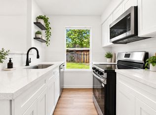 9206 Beckenham Dr, Houston, TX 77099