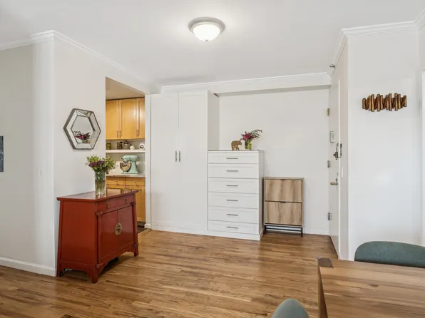 1831 Madison Avenue 7M image 3 of 8