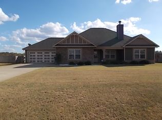 10 Winter Hawk Dr, Fort Mitchell, AL 36856