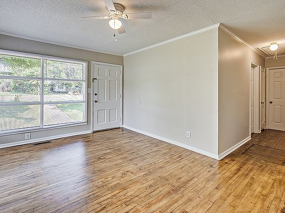 2nd image of 1600 Summit Ave