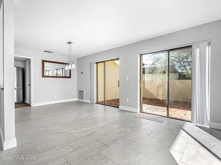 1080 Park Ridge Pl — Photo 15