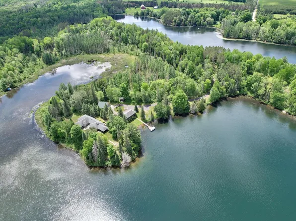 515 Kalla Walla Trl, Crystal Falls, MI 49920