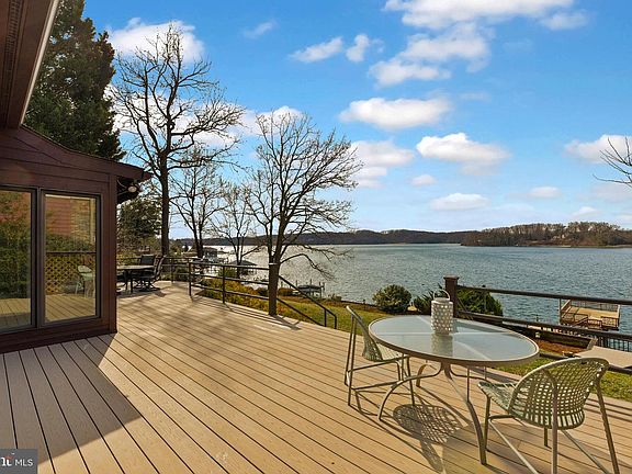 2nd image of 245 Long Point Rd