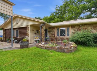 14702 S 334th East Ave, Coweta, OK 74429