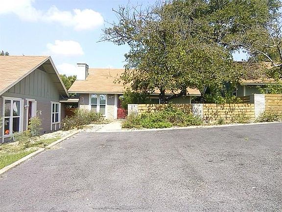 2nd image of 6406 1/2 Auburn Dr