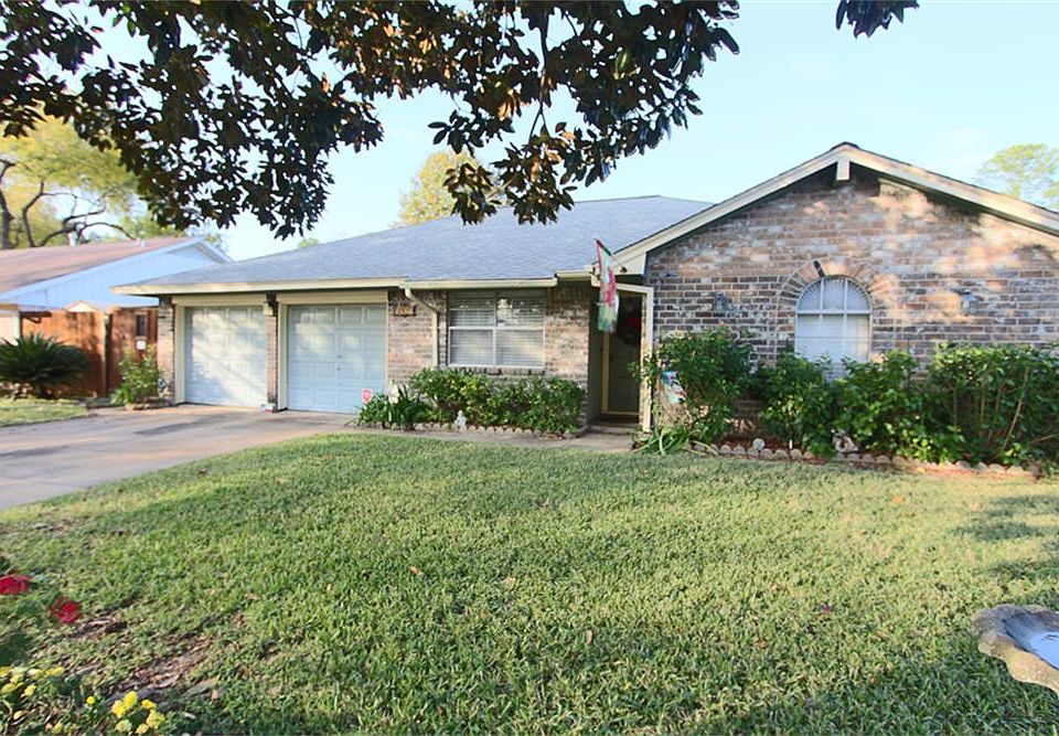 1st image of 5910 De Lange Ln