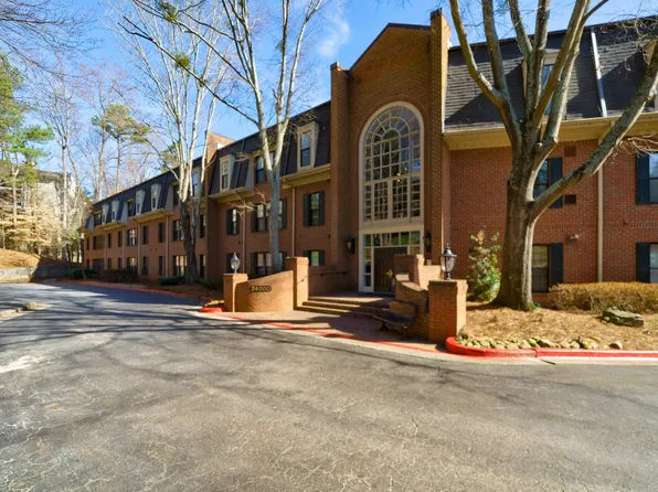 24104 Plantation Dr NE, Atlanta, GA 30324