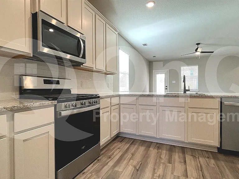 1913 McKee Ct — Photo 7