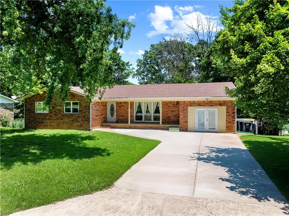 703 N Liberty St, Harrison, AR 72601