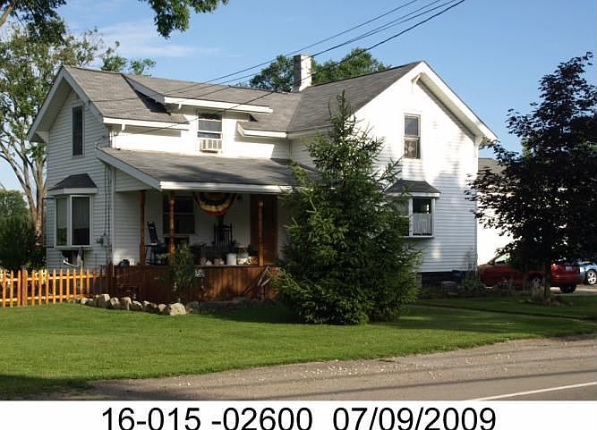 1st image of 322 Youngstown Kingsville Rd SE