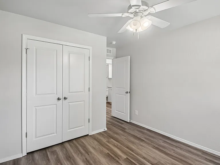 Enclave Estates — Photo 9