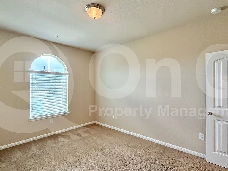 1001 Zodiac Ln #55 — Photo 8