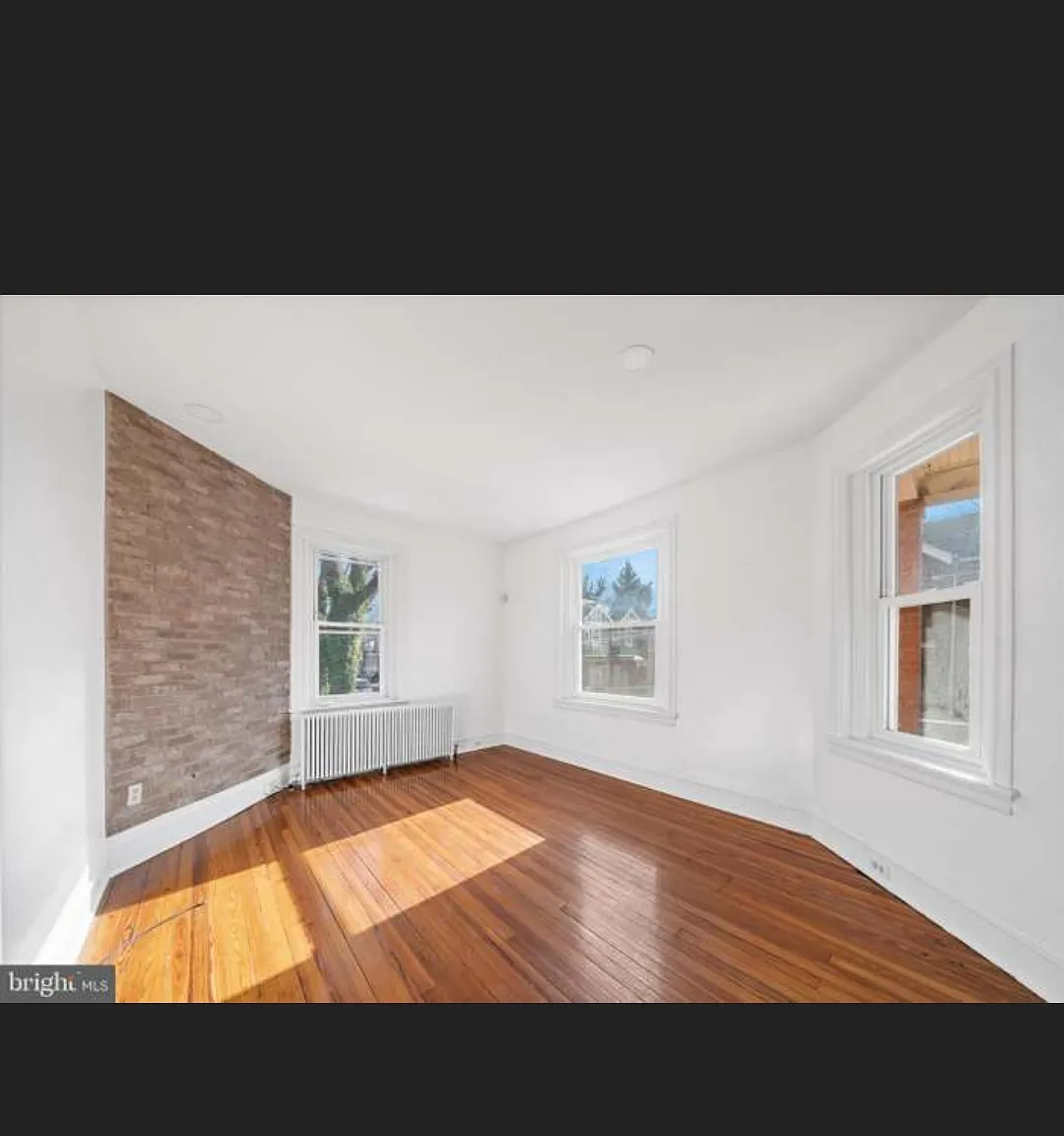 4 bed, 1.5 bath, 1500 sqft, $2,395 — Photo 3