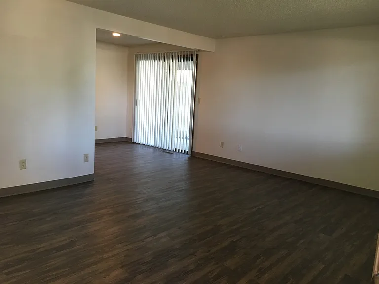 Sunrise Villas Apartments — Photo 4
