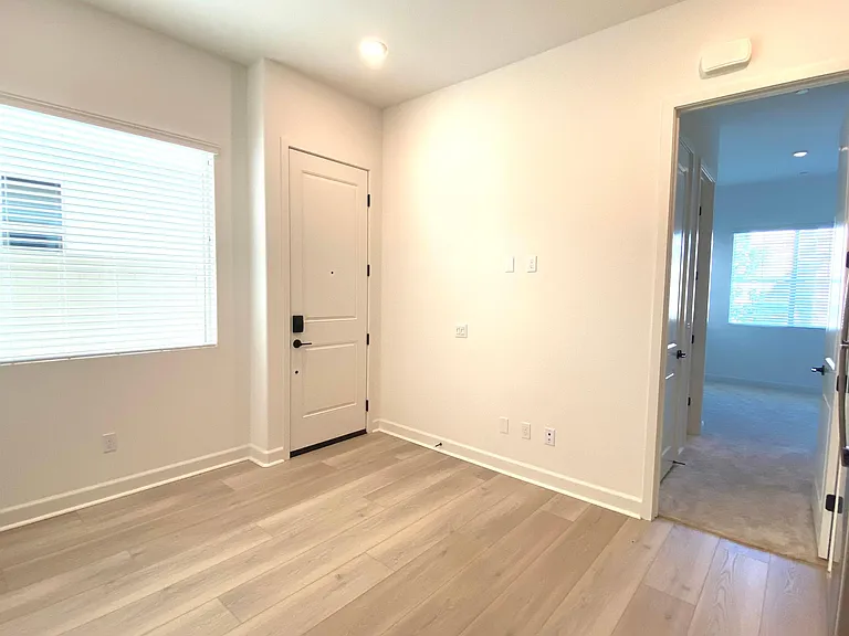 714 Westbrook Loop — Photo 6