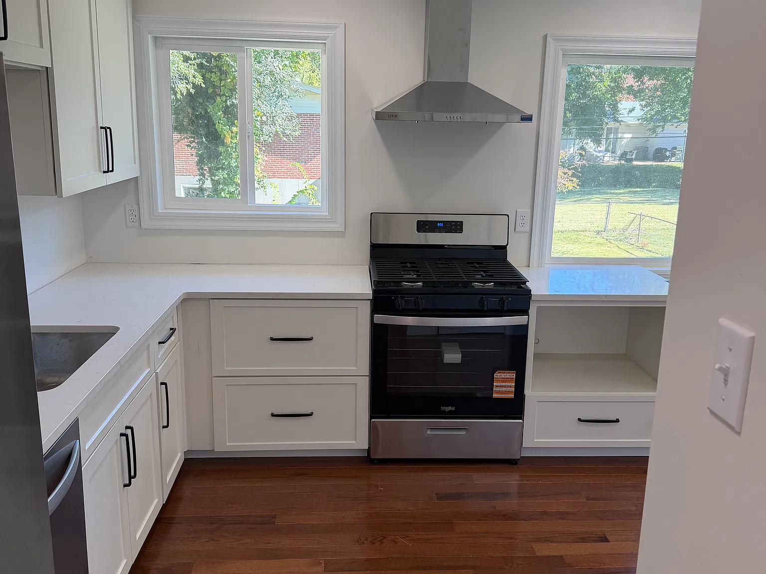 3 bed, 2186 sqft, $2,900 — Photo 2
