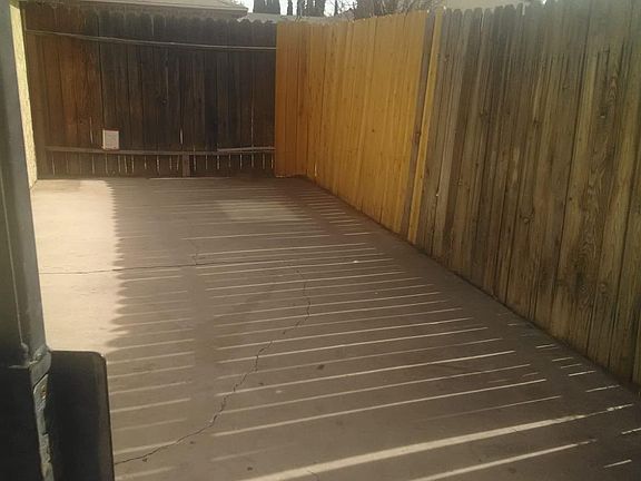 4th image of 24864 Eucalyptus Ave