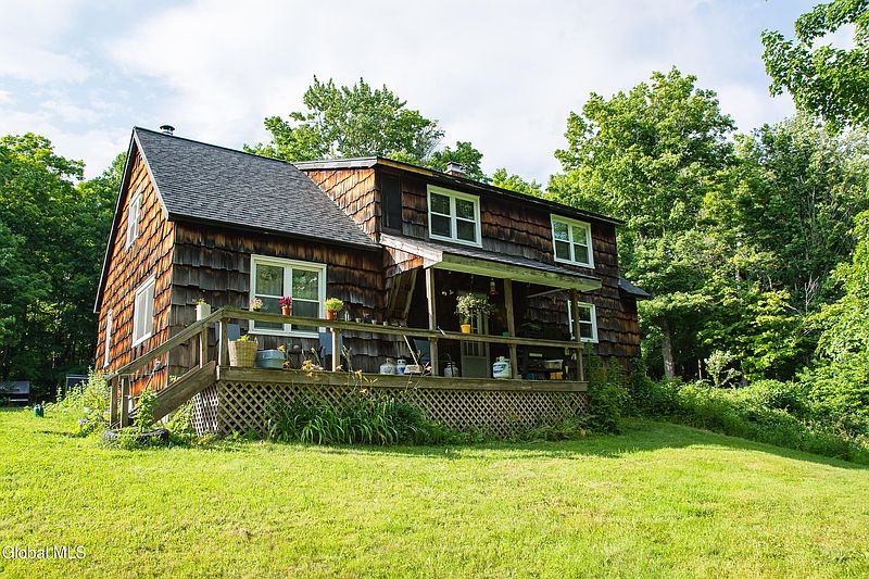 2nd image of 125 Curtis Hill Road