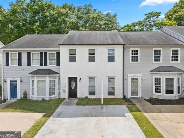 1008 Windy Oaks Ct SE, Smyrna, GA 30080