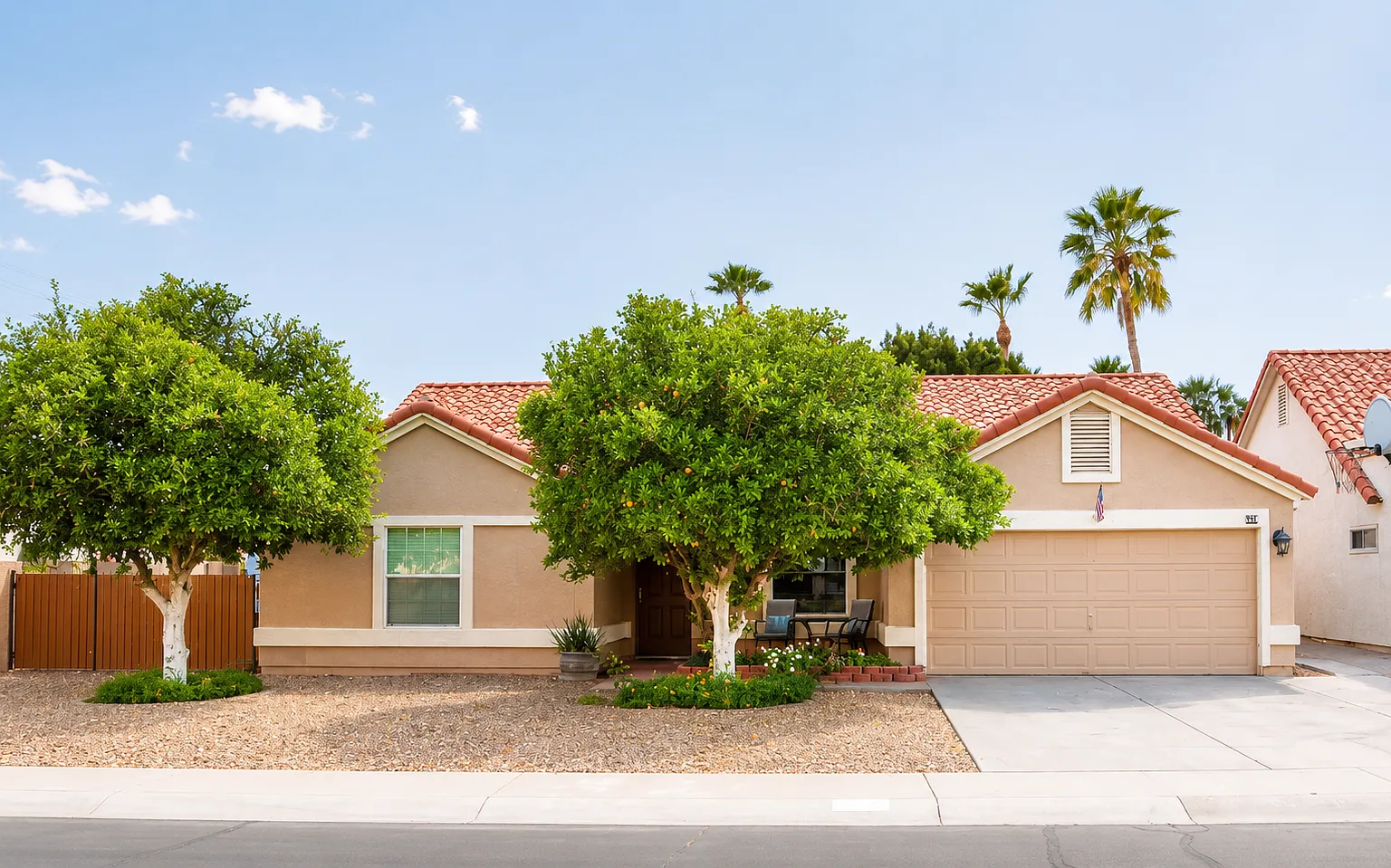 5 bed, 2060 sqft, $3,100 — Photo 1