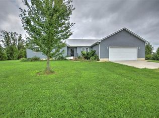 5745 Kirby Rd, Oreana, IL 62554